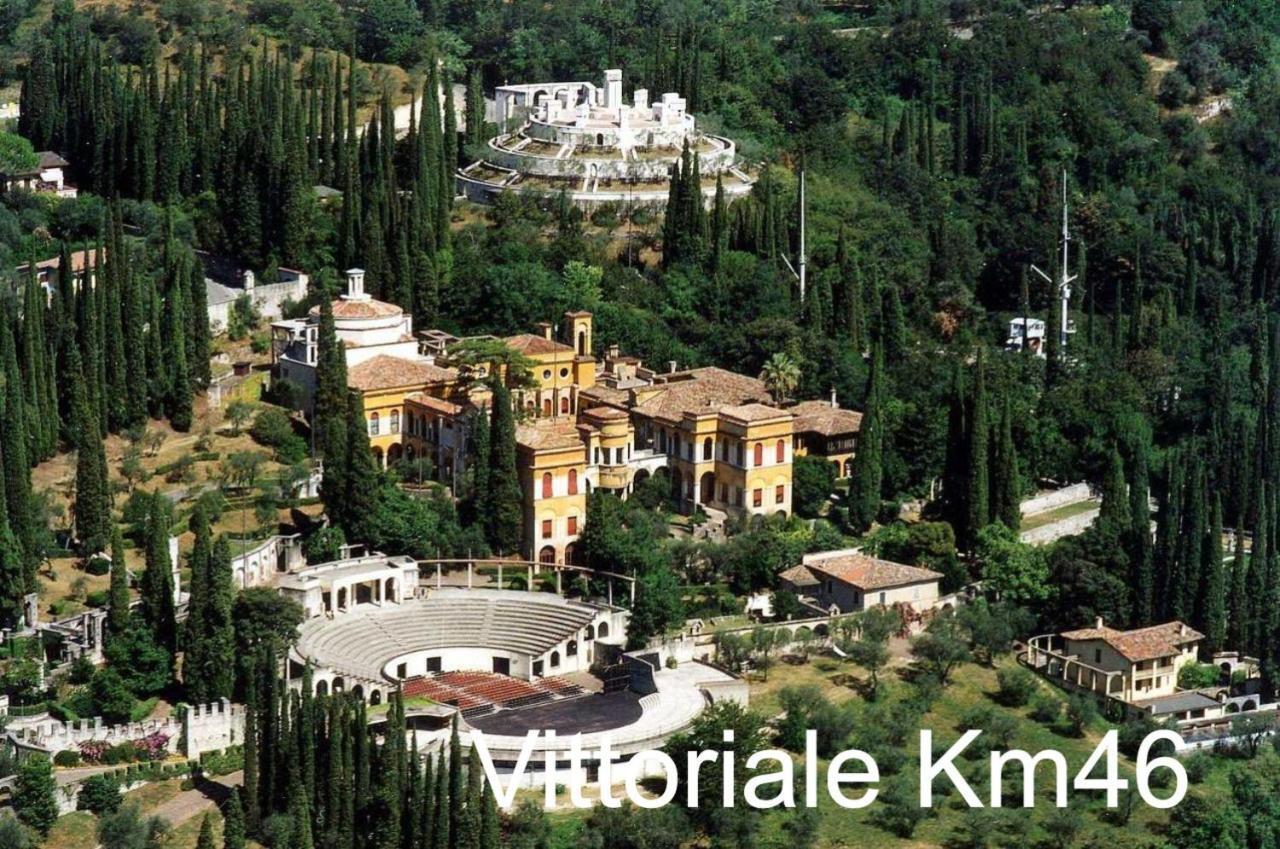 Appartamento "Il Vicolo" เปสเคียรา เดล การ์ดา ภายนอก รูปภาพ